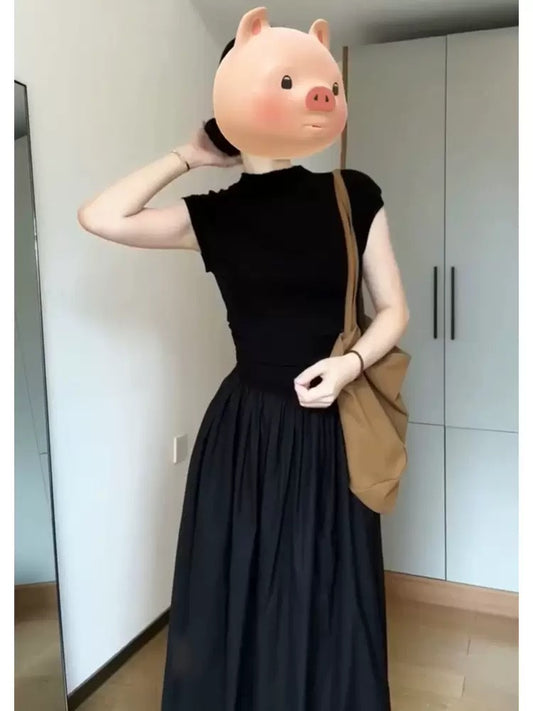 French Hepburn‑style black faux‑two‑piece dress✨