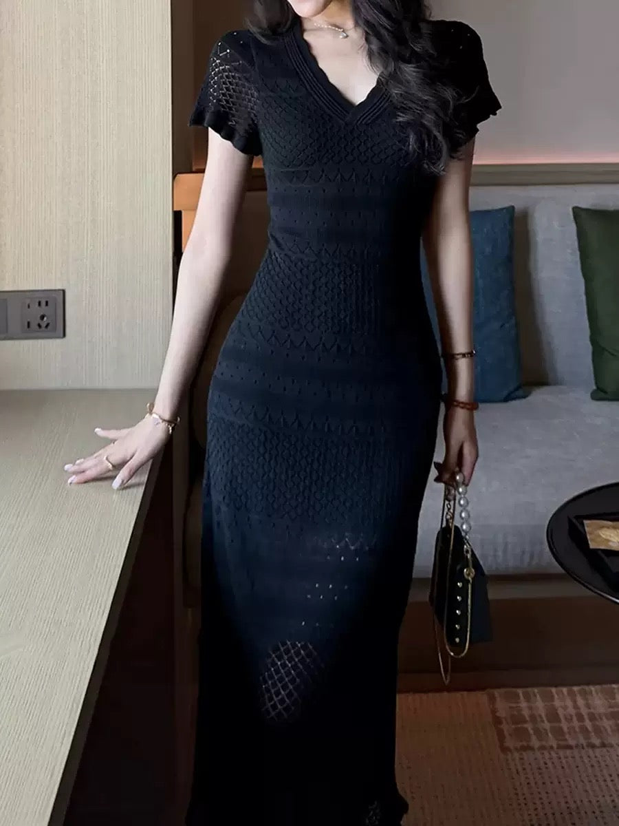 V‑neck hollow‑out knit dress